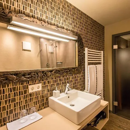 Farmerhaus-lodge Hotel