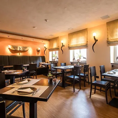 Farmerhaus-lodge Hotel Groß-Umstadt