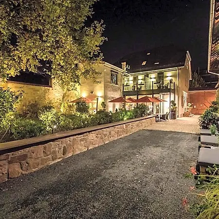 Farmerhaus-lodge Hotel 4*