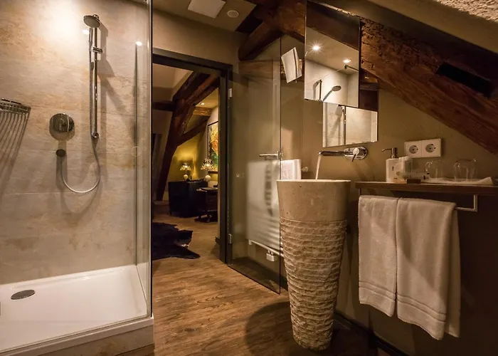 Farmerhaus-lodge Hotel Groß-Umstadt